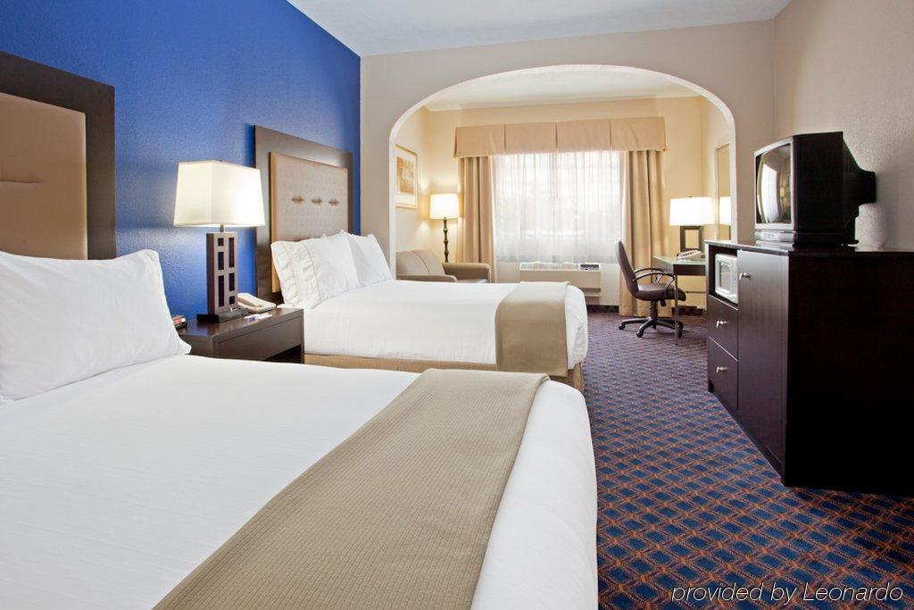 Holiday Inn Express Houston North-1960 Champions Area Louetta Εξωτερικό φωτογραφία