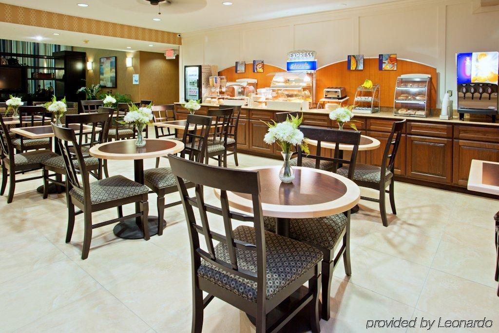 Holiday Inn Express Houston North-1960 Champions Area Louetta Εξωτερικό φωτογραφία