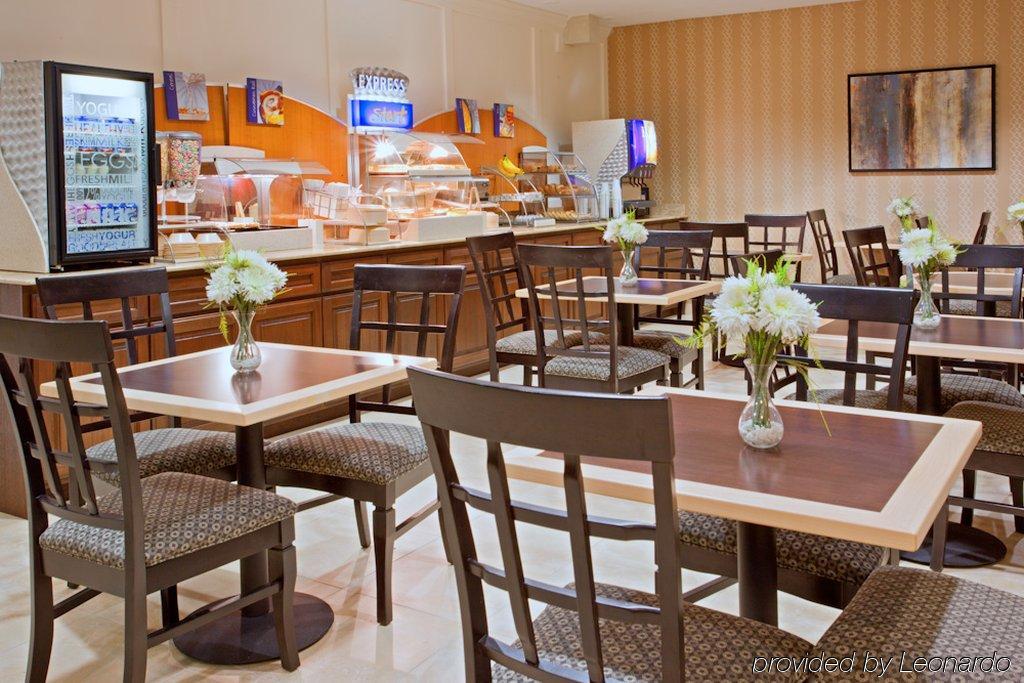 Holiday Inn Express Houston North-1960 Champions Area Louetta Εξωτερικό φωτογραφία